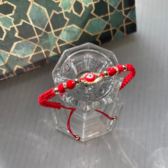 NWOT : Evil Eye Red Bracelet- - Picture 3 of 15
